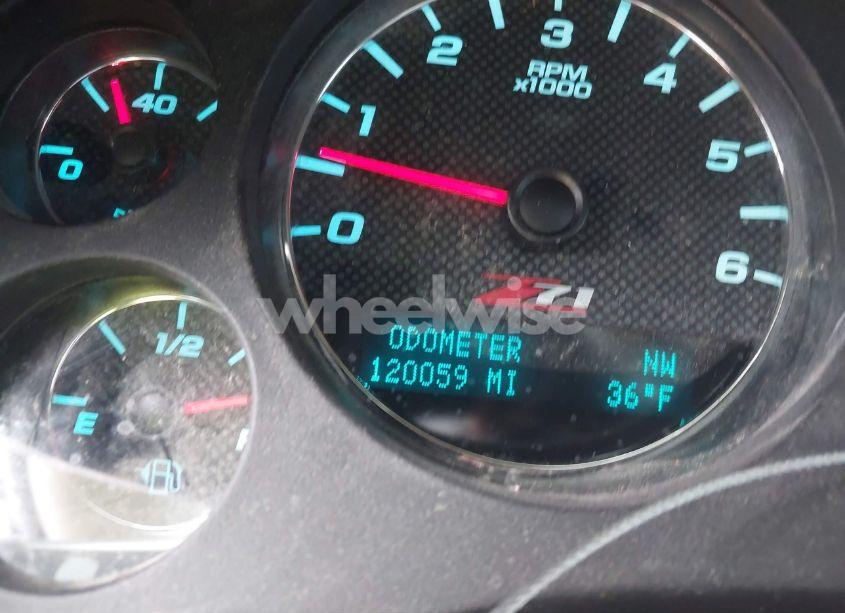 Photo 15 of 2012 Chevrolet Tahoe LT (VIN 1GNSKBE0XCR302121)