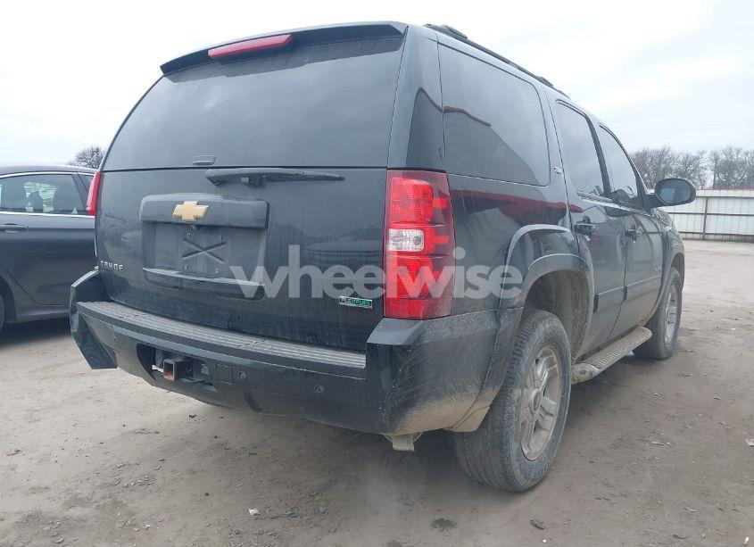 Photo 4 of 2012 Chevrolet Tahoe LT (VIN 1GNSKBE0XCR302121)