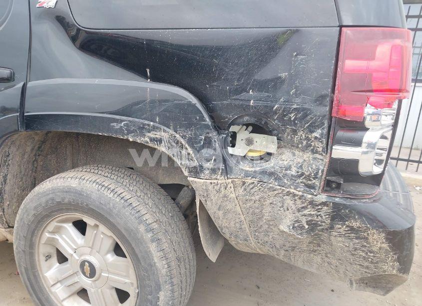 Photo 6 of 2012 Chevrolet Tahoe LT (VIN 1GNSKBE0XCR302121)