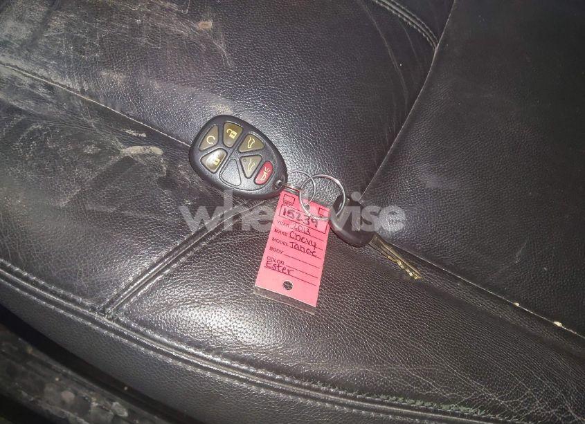 Photo 11 of 2013 Chevrolet Tahoe LT (VIN 1GNSKBE0XDR145627)