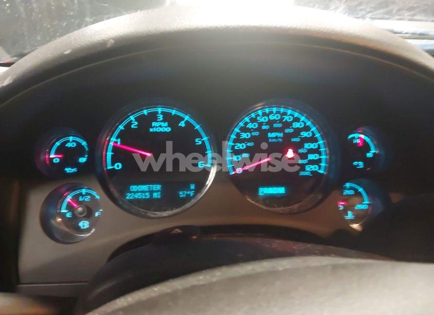 Photo 7 of 2013 Chevrolet Tahoe LT (VIN 1GNSKBE0XDR145627)