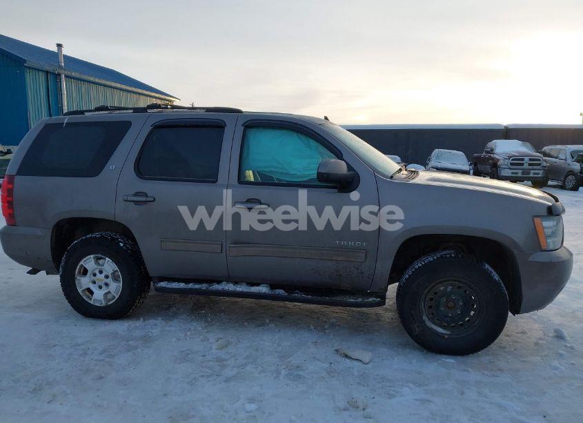 Photo 13 of 2013 Chevrolet Tahoe LT (VIN 1GNSKBE0XDR296094)