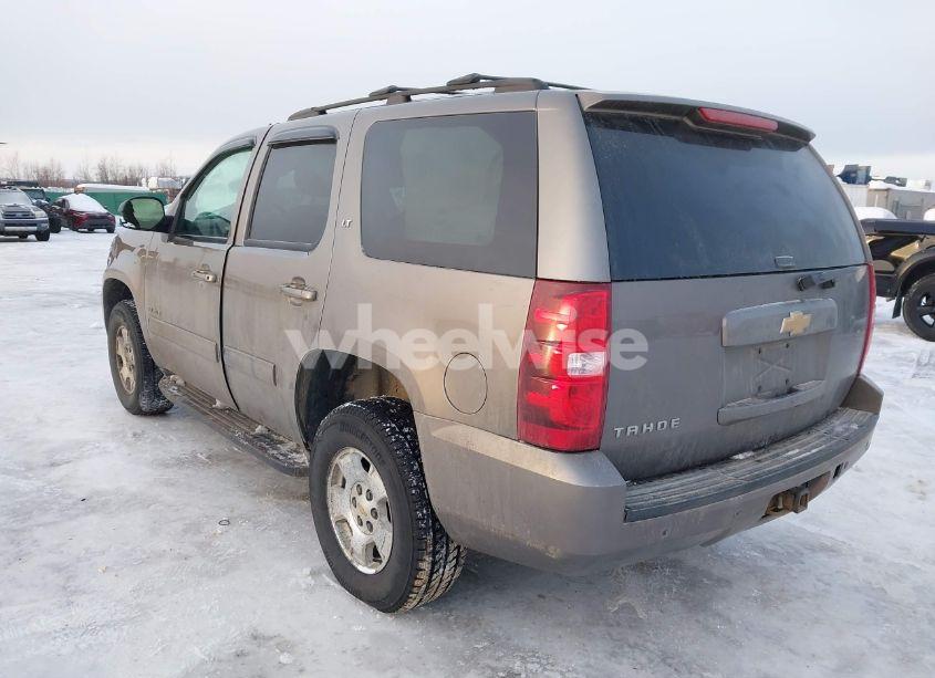 Photo 3 of 2013 Chevrolet Tahoe LT (VIN 1GNSKBE0XDR296094)