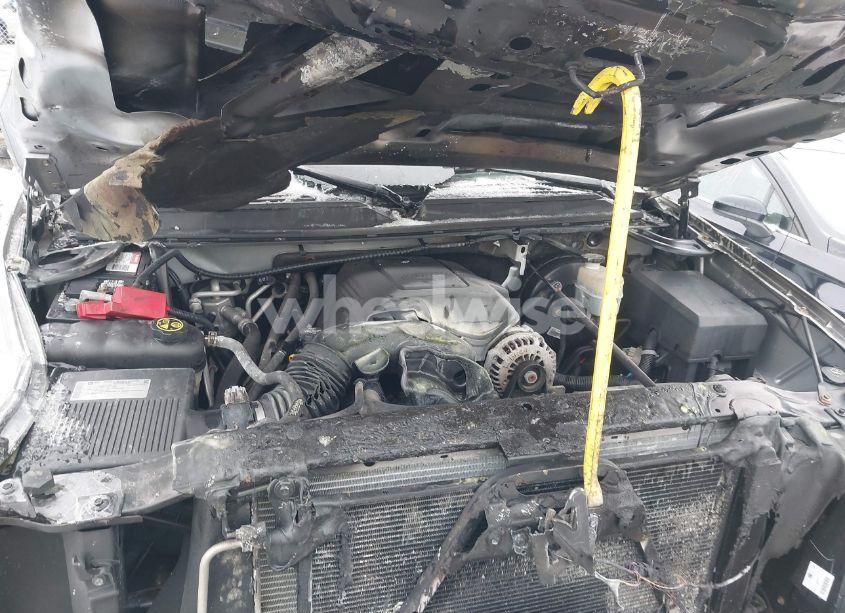 Photo 10 of 2013 Chevrolet Tahoe LT (VIN 1GNSKBE0XDR334214)