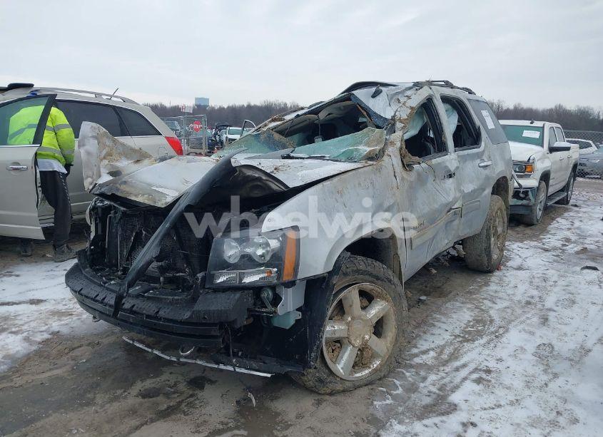 Photo 6 of 2013 Chevrolet Tahoe LT (VIN 1GNSKBE0XDR334214)