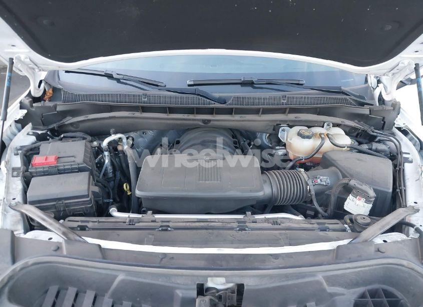 Photo 10 of 2022 Chevrolet Suburban 4WD LS (VIN 1GNSKBED0NR348854)