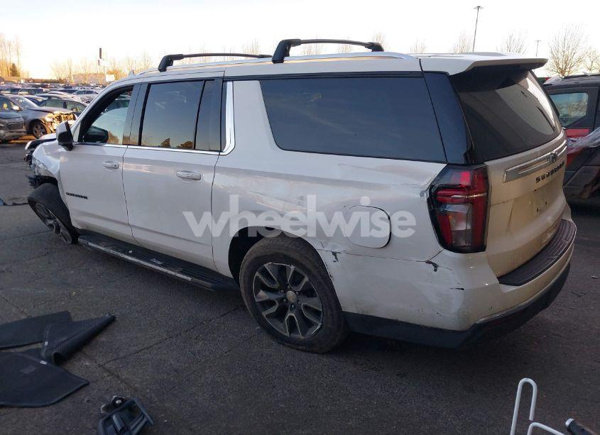 Photo 3 of 2022 Chevrolet Suburban 4WD LS (VIN 1GNSKBED0NR348854)