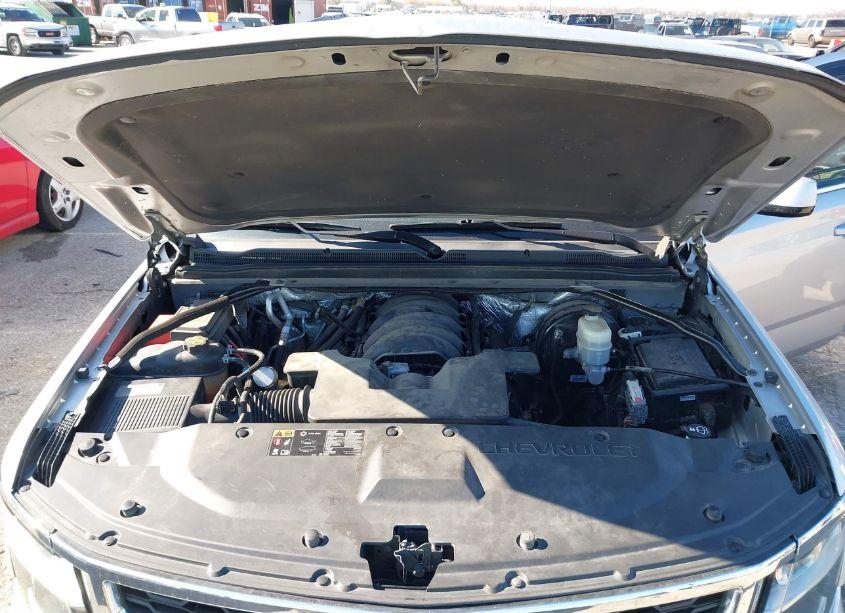 Photo 10 of 2015 Chevrolet Tahoe LT (VIN 1GNSKBKC0FR195163)