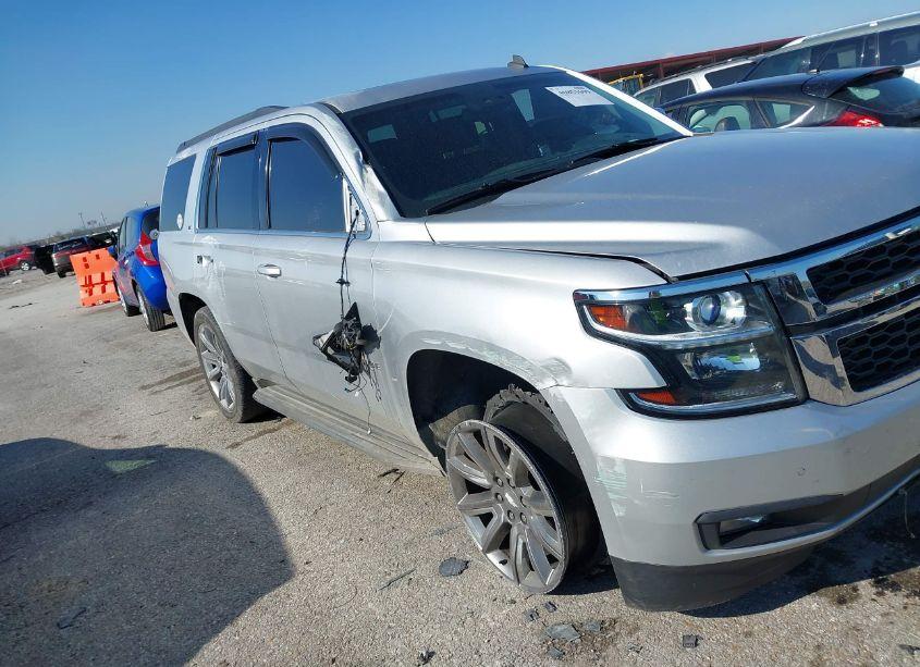 Photo 6 of 2015 Chevrolet Tahoe LT (VIN 1GNSKBKC0FR195163)