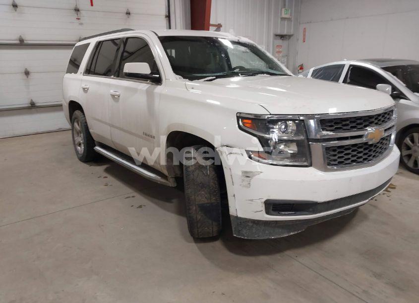 2015 Chevrolet Tahoe LT (VIN 1GNSKBKC0FR565513) main photo