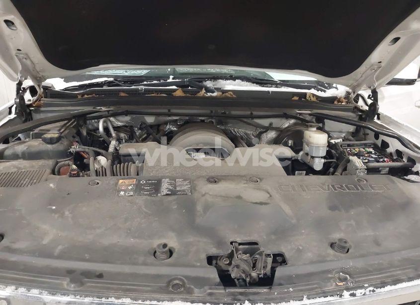 Photo 10 of 2015 Chevrolet Tahoe LT (VIN 1GNSKBKC0FR565513)