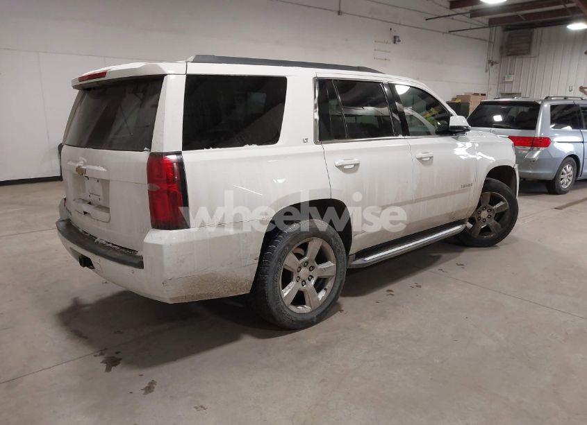Photo 4 of 2015 Chevrolet Tahoe LT (VIN 1GNSKBKC0FR565513)