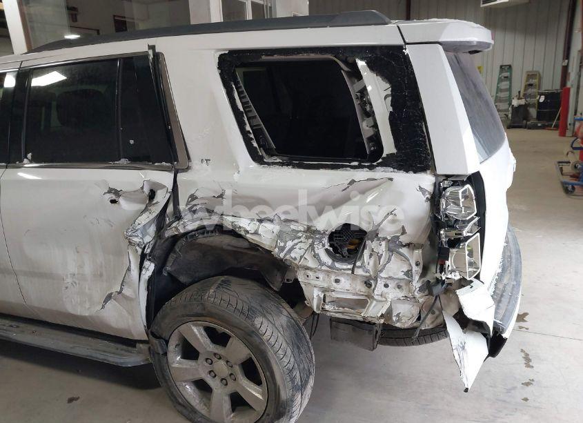 Photo 6 of 2015 Chevrolet Tahoe LT (VIN 1GNSKBKC0FR565513)