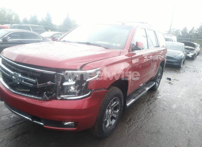 Photo 2 of 2015 Chevrolet Tahoe LT (VIN 1GNSKBKC0FR582263)