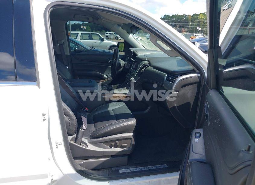 Photo 5 of 2015 Chevrolet Tahoe LT (VIN 1GNSKBKC0FR651307)