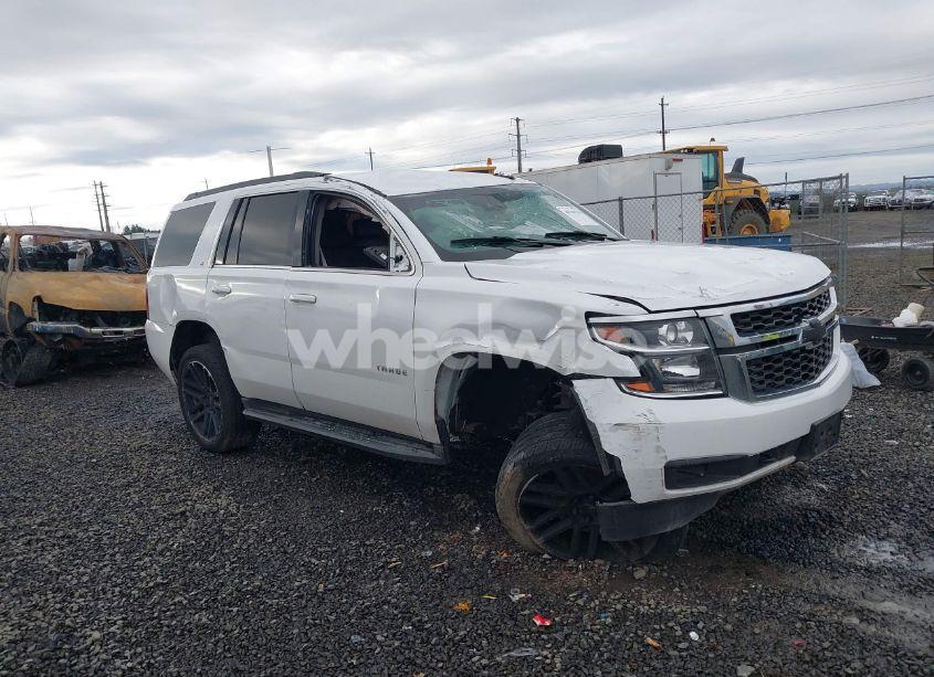 2017 Chevrolet Tahoe LT (VIN 1GNSKBKC0HR165051) main photo