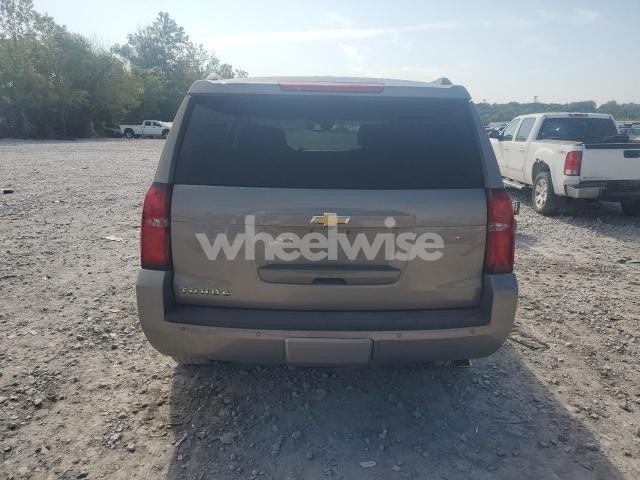 Photo 2 of 2018 CHEVROLET TAHOE K1500 LT (VIN 1GNSKBKC0JR193521)