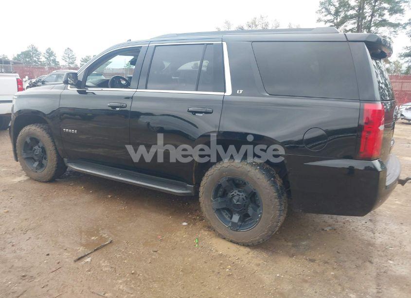 Photo 3 of 2018 Chevrolet Tahoe LT (VIN 1GNSKBKC0JR205134)