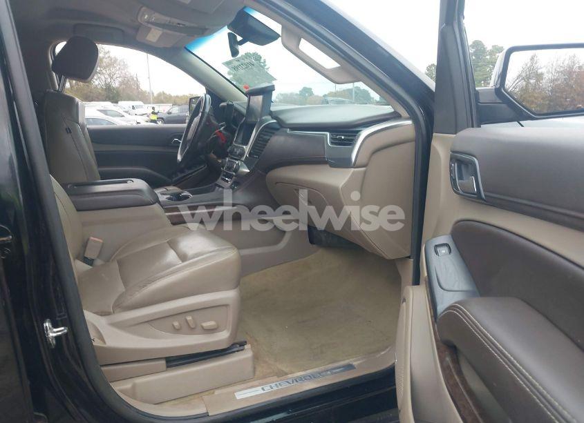 Photo 5 of 2018 Chevrolet Tahoe LT (VIN 1GNSKBKC0JR205134)