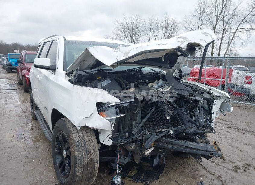 Photo 6 of 2018 Chevrolet Tahoe LT (VIN 1GNSKBKC0JR394397)