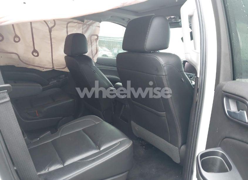 Photo 8 of 2018 Chevrolet Tahoe LT (VIN 1GNSKBKC0JR394397)