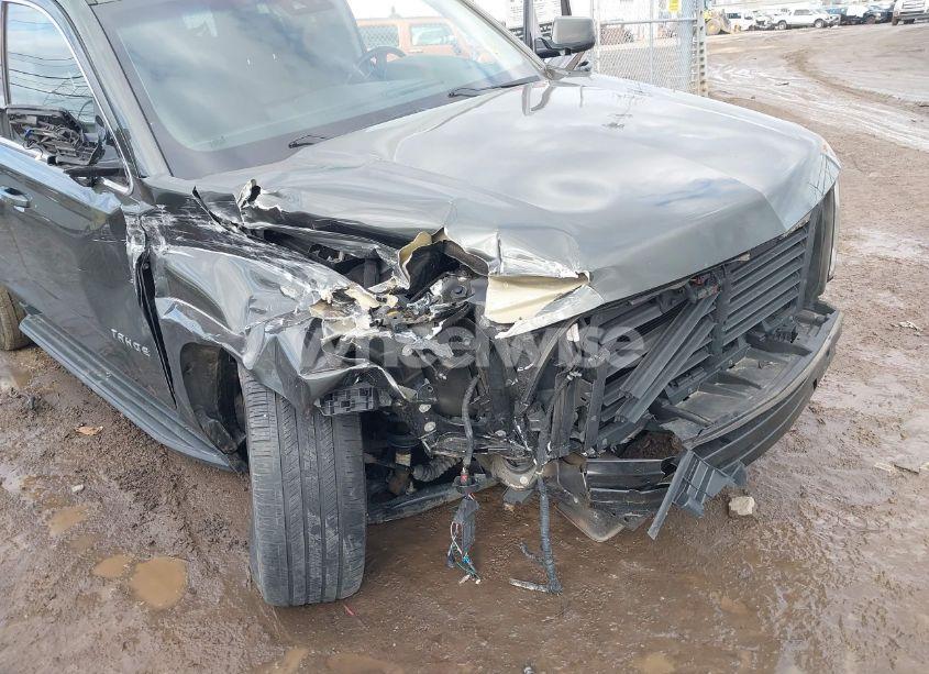 Photo 6 of 2019 Chevrolet Tahoe LT (VIN 1GNSKBKC0KR229287)