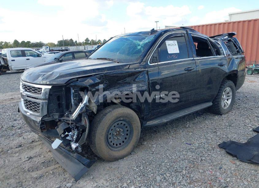 Photo 2 of 2019 Chevrolet Tahoe LT (VIN 1GNSKBKC0KR293622)