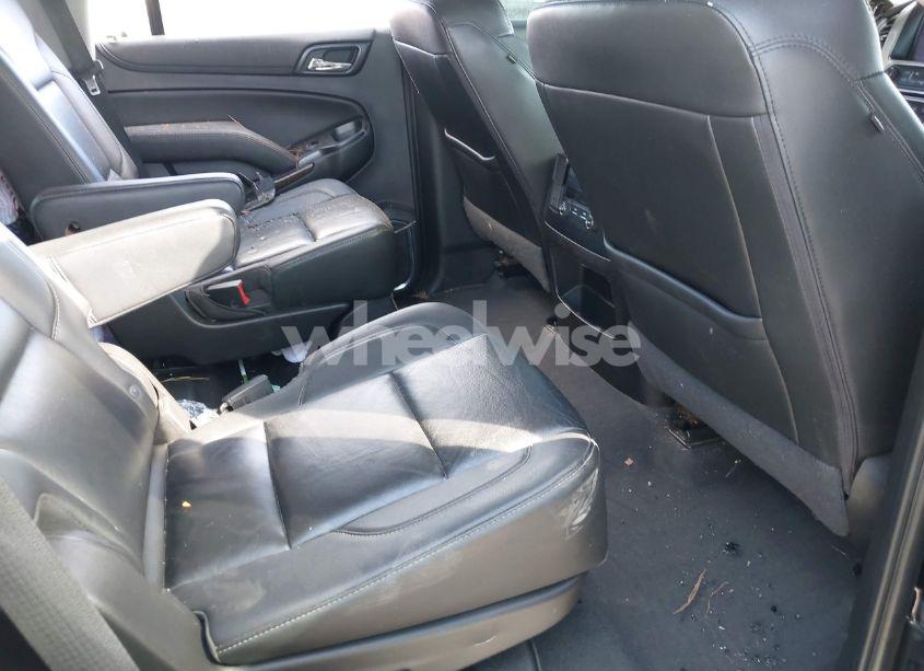 Photo 8 of 2019 Chevrolet Tahoe LT (VIN 1GNSKBKC0KR293622)