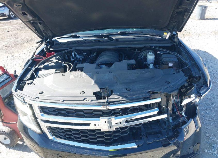 Photo 10 of 2019 Chevrolet Tahoe LT (VIN 1GNSKBKC0KR364169)