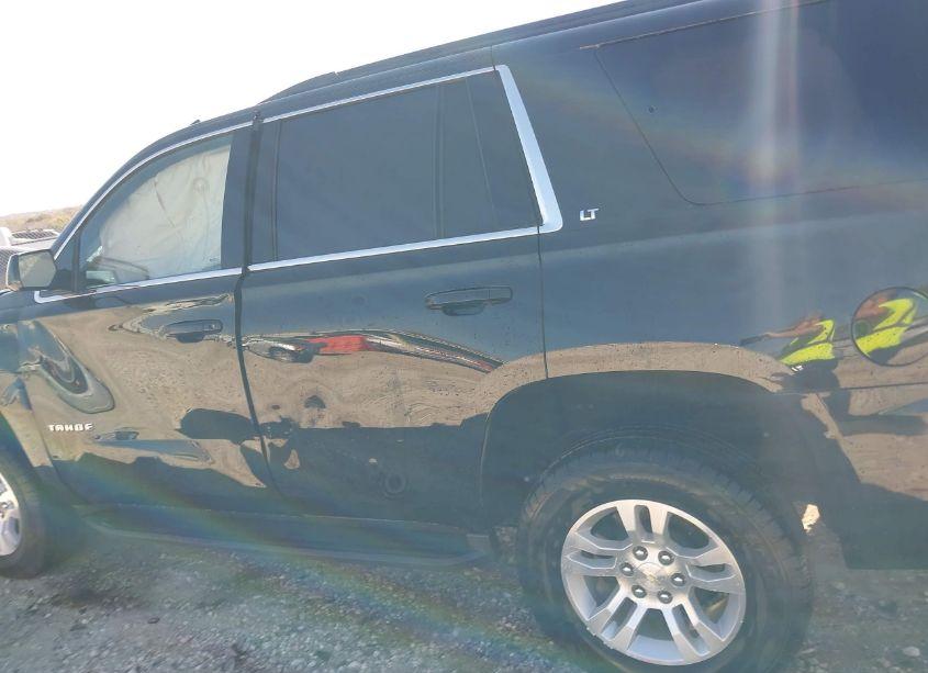 Photo 14 of 2019 Chevrolet Tahoe LT (VIN 1GNSKBKC0KR364169)