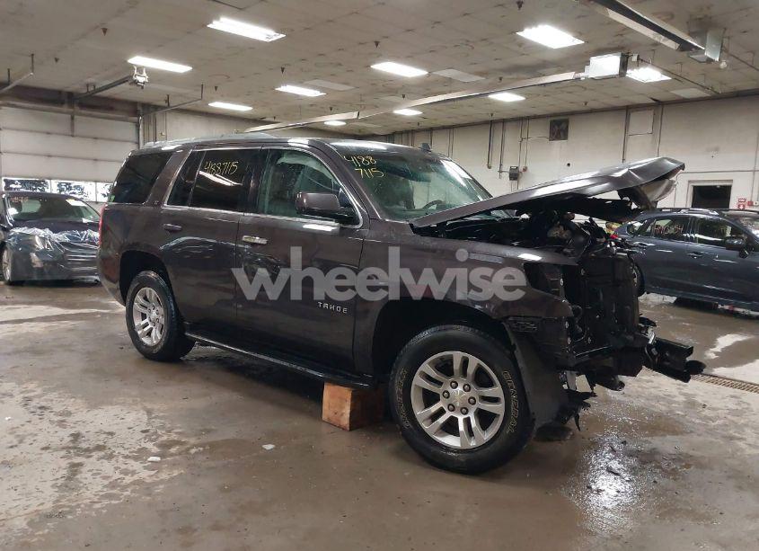 2015 Chevrolet Tahoe LT (VIN 1GNSKBKC1FR111299) main photo