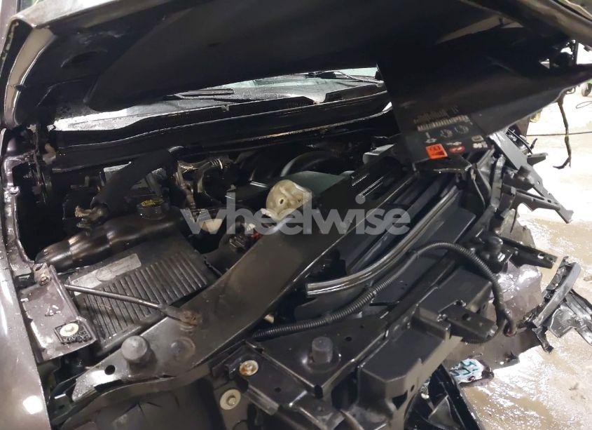 Photo 10 of 2015 Chevrolet Tahoe LT (VIN 1GNSKBKC1FR111299)