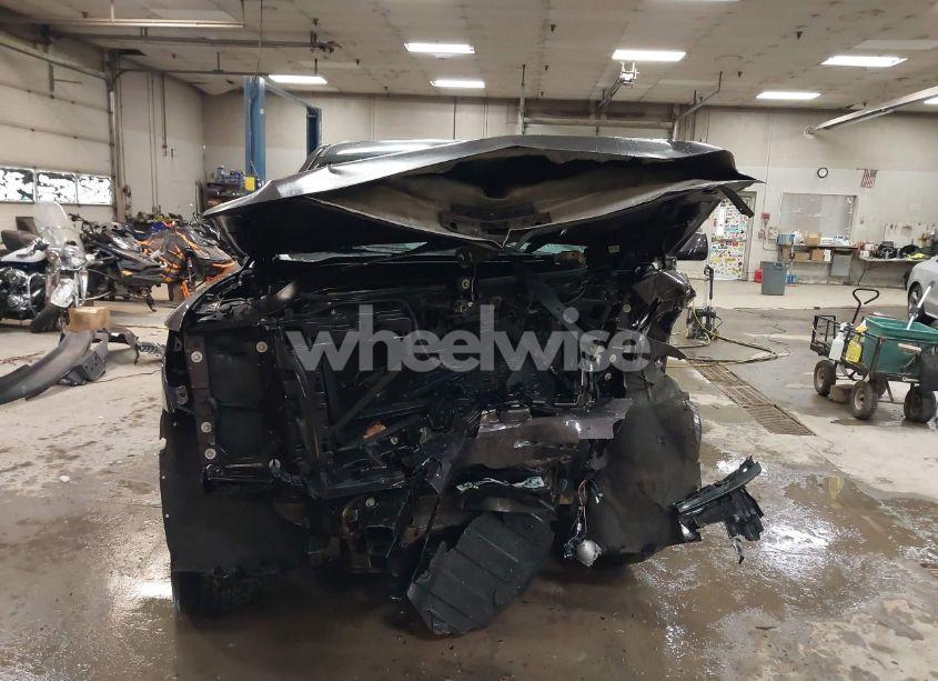 Photo 13 of 2015 Chevrolet Tahoe LT (VIN 1GNSKBKC1FR111299)