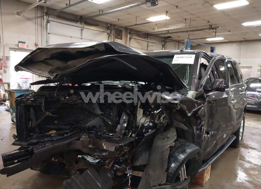 Photo 6 of 2015 Chevrolet Tahoe LT (VIN 1GNSKBKC1FR111299)