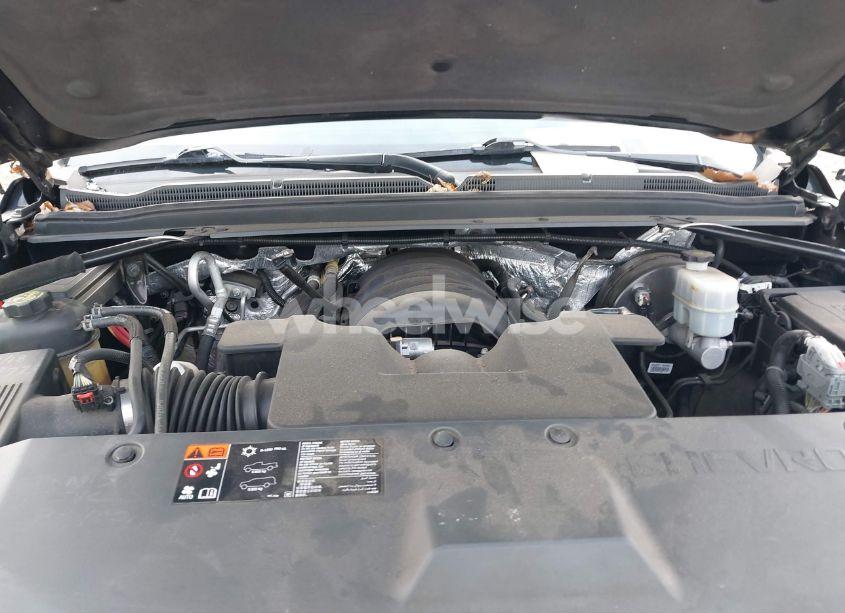 Photo 10 of 2015 Chevrolet Tahoe LT (VIN 1GNSKBKC1FR115840)
