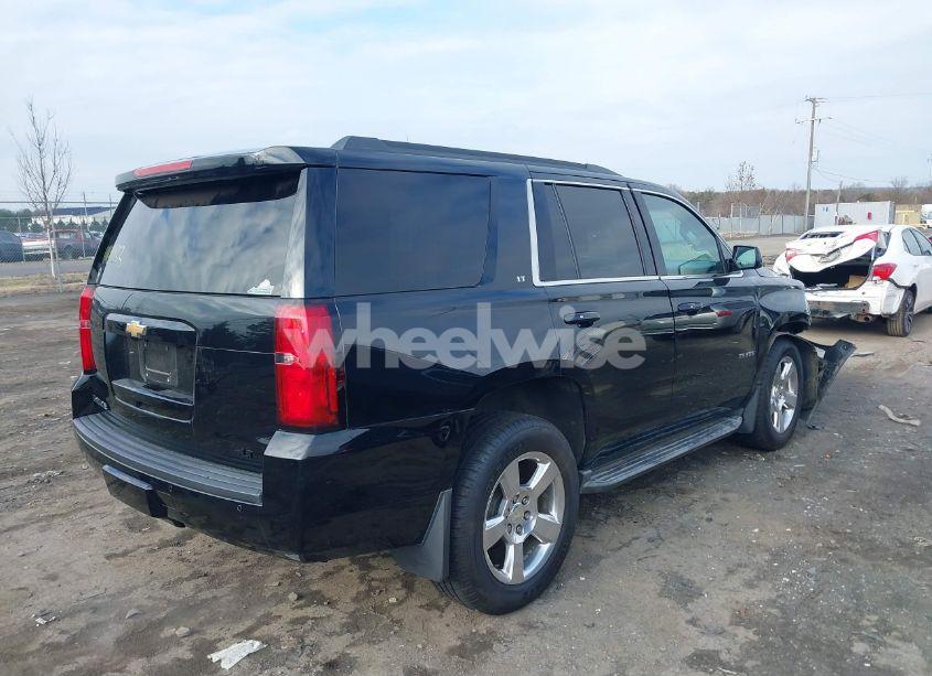 Photo 4 of 2015 Chevrolet Tahoe LT (VIN 1GNSKBKC1FR115840)
