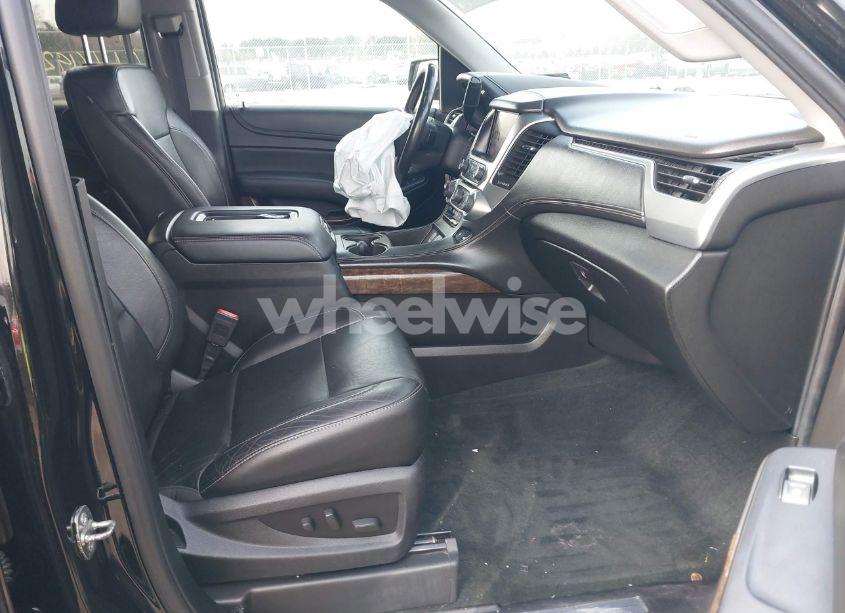 Photo 5 of 2015 Chevrolet Tahoe LT (VIN 1GNSKBKC1FR115840)