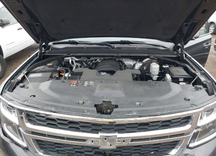 Photo 10 of 2015 Chevrolet Tahoe LT (VIN 1GNSKBKC1FR185497)