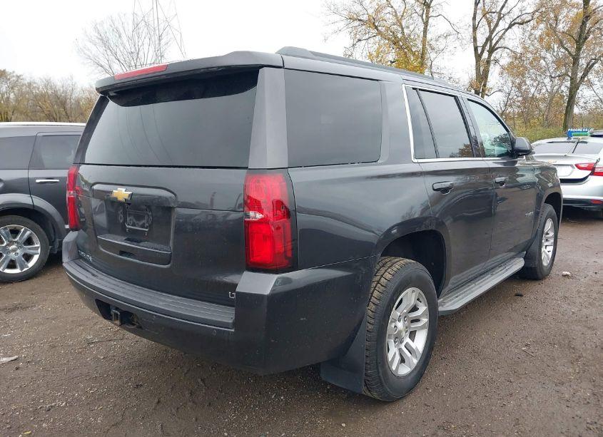 Photo 4 of 2015 Chevrolet Tahoe LT (VIN 1GNSKBKC1FR185497)
