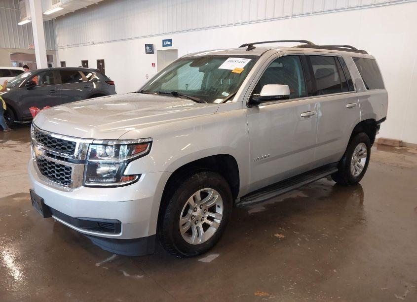 Photo 2 of 2015 Chevrolet Tahoe LT (VIN 1GNSKBKC1FR196385)
