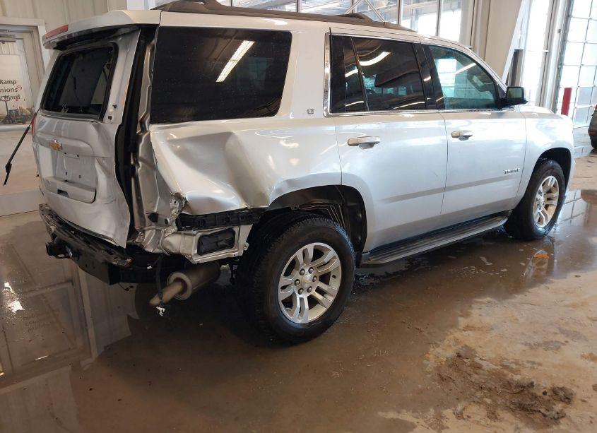 Photo 4 of 2015 Chevrolet Tahoe LT (VIN 1GNSKBKC1FR196385)