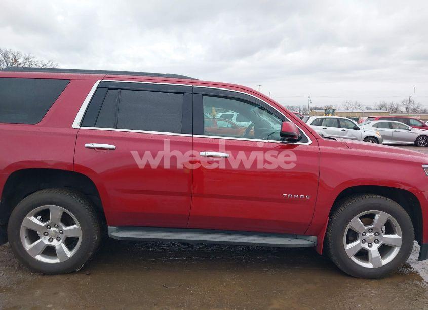 Photo 13 of 2015 Chevrolet Tahoe LT (VIN 1GNSKBKC1FR207028)