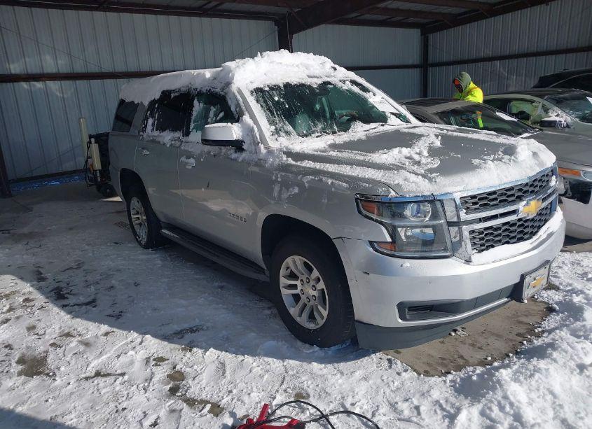 2015 Chevrolet Tahoe LT (VIN 1GNSKBKC1FR271084) main photo