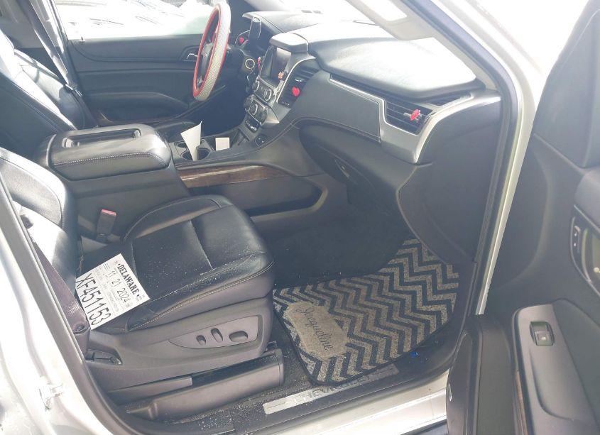 Photo 5 of 2015 Chevrolet Tahoe LT (VIN 1GNSKBKC1FR271084)