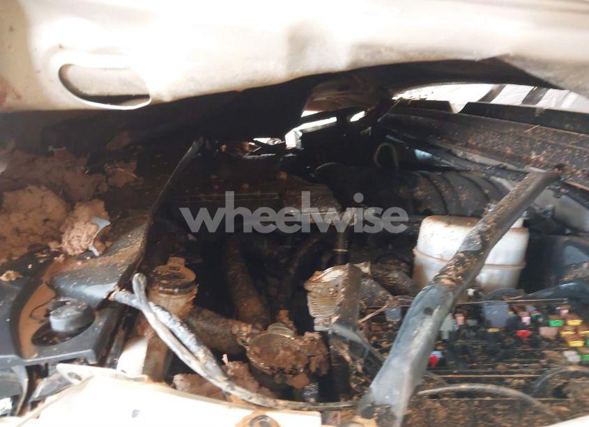 Photo 10 of 2015 Chevrolet Tahoe LT (VIN 1GNSKBKC1FR530897)