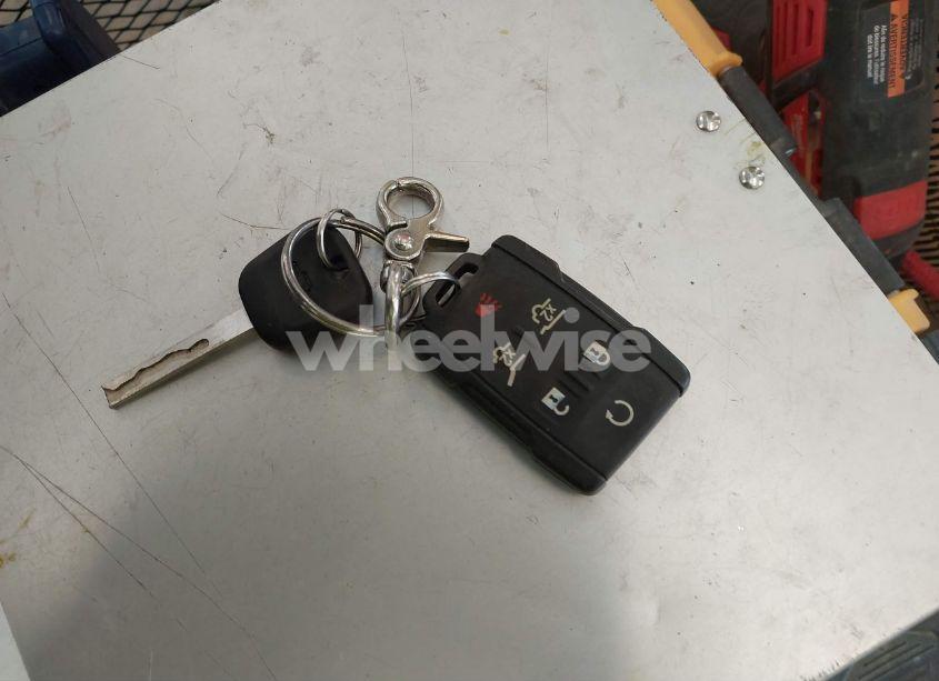 Photo 11 of 2015 Chevrolet Tahoe LT (VIN 1GNSKBKC1FR530897)