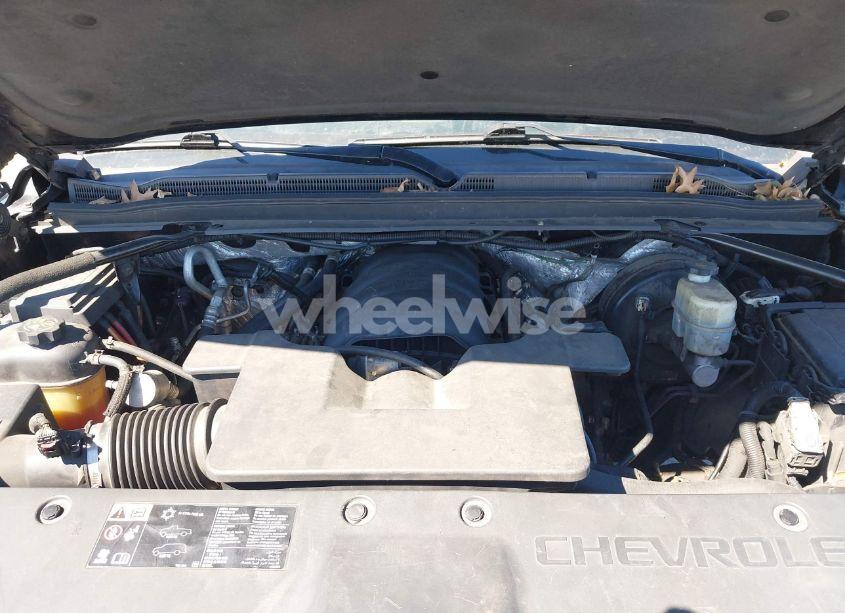 Photo 10 of 2015 Chevrolet Tahoe LT (VIN 1GNSKBKC1FR588248)