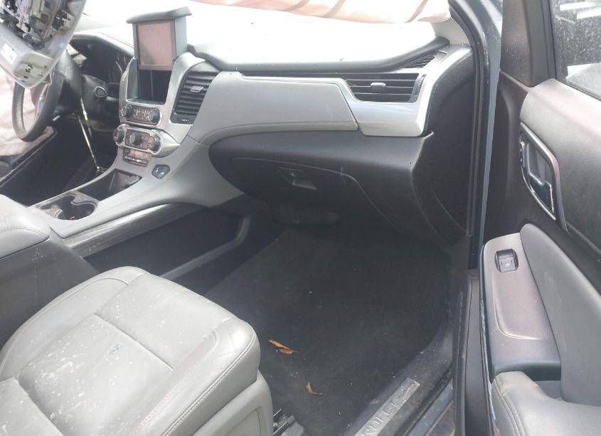 Photo 5 of 2016 Chevrolet Tahoe LT (VIN 1GNSKBKC1GR388729)