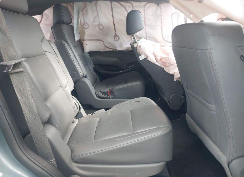 Photo 8 of 2016 Chevrolet Tahoe LT (VIN 1GNSKBKC1GR388729)