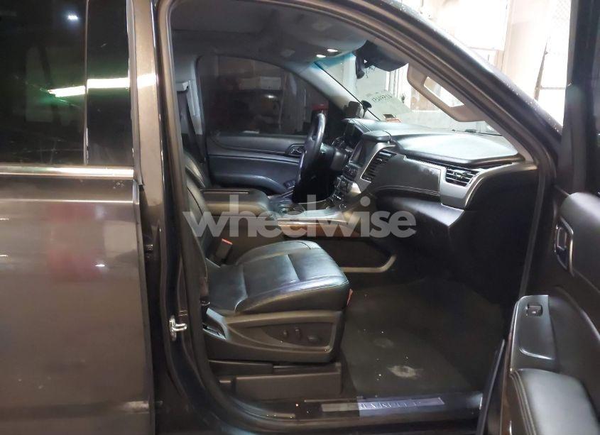 Photo 5 of 2017 Chevrolet Tahoe LT (VIN 1GNSKBKC1HR354078)